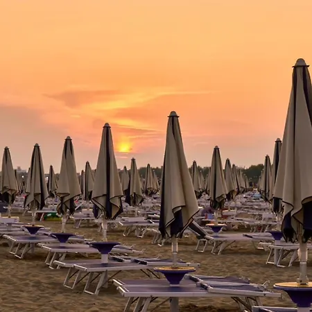 Appartement Cozy With Terrace Bibione