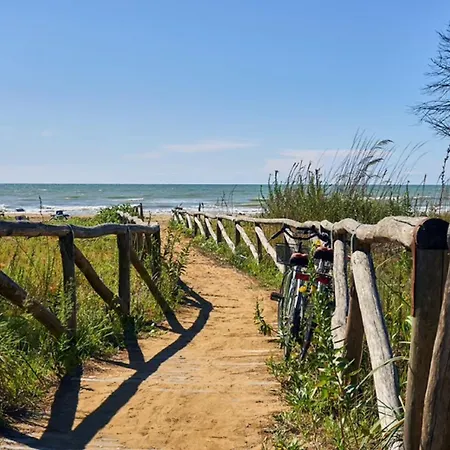 Cozy With Terrace Apartment Bibione