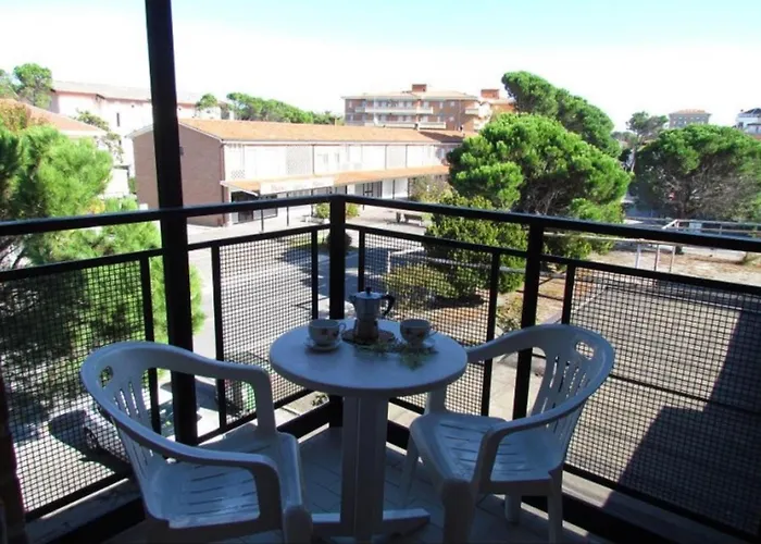 Cozy With Terrace Apartment *